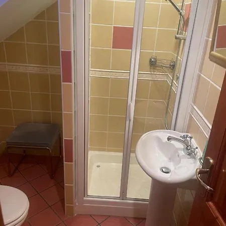 Cosy In A Stone Pensión 4*